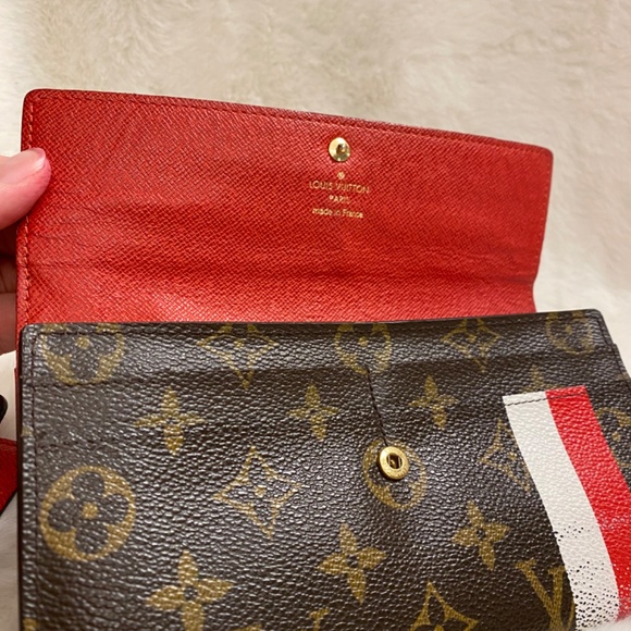 Authentic Louis Vuitton Sarah long wallet with poppy interior - Picture 6 of 10